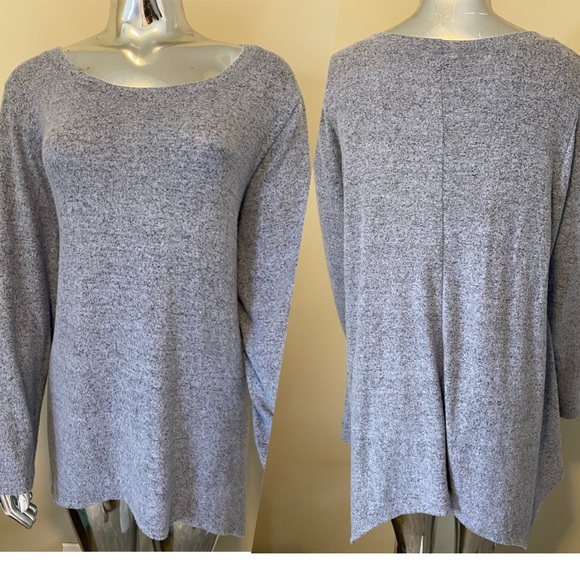 ✨NWT✨ Seafoam Heather SHARKBITE HEM Tunic Top - Picture 1 of 7